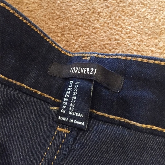 NWT Forever 21 Blue Denim Shorts Sz 27 - Picture 2 of 3